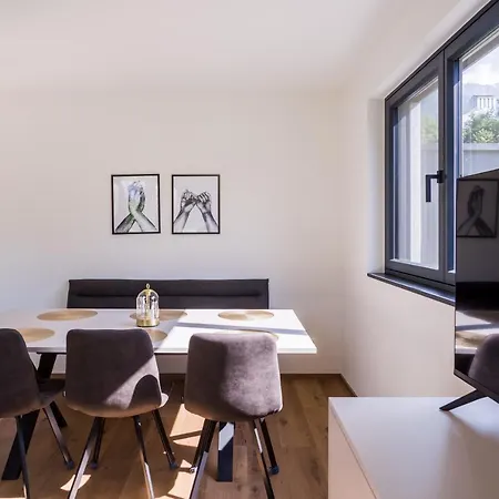 Apartment Moderne Mit Terrasse Innsbruck
